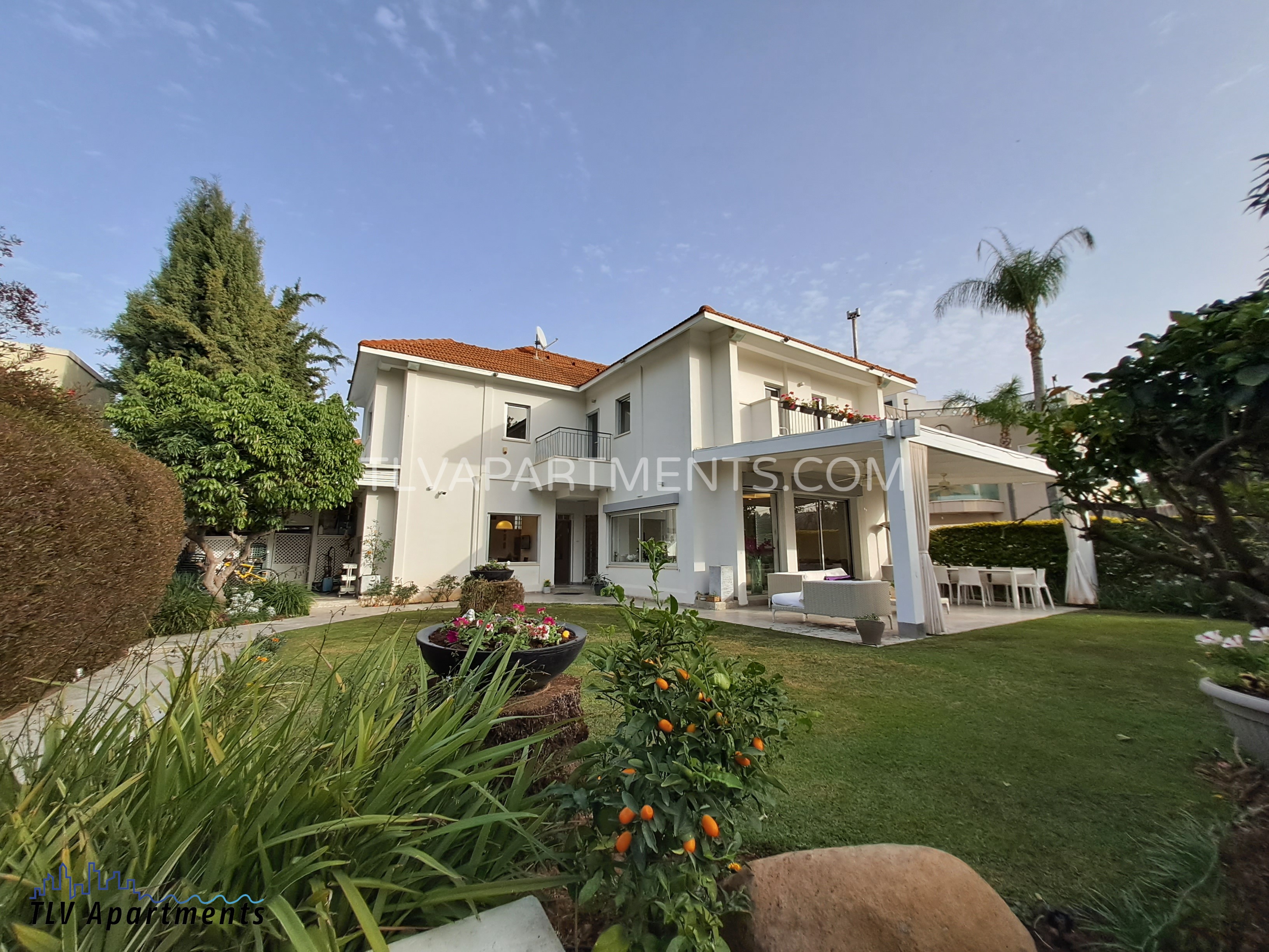 Villa entièrement meublée au centre de Herzliya Pituach