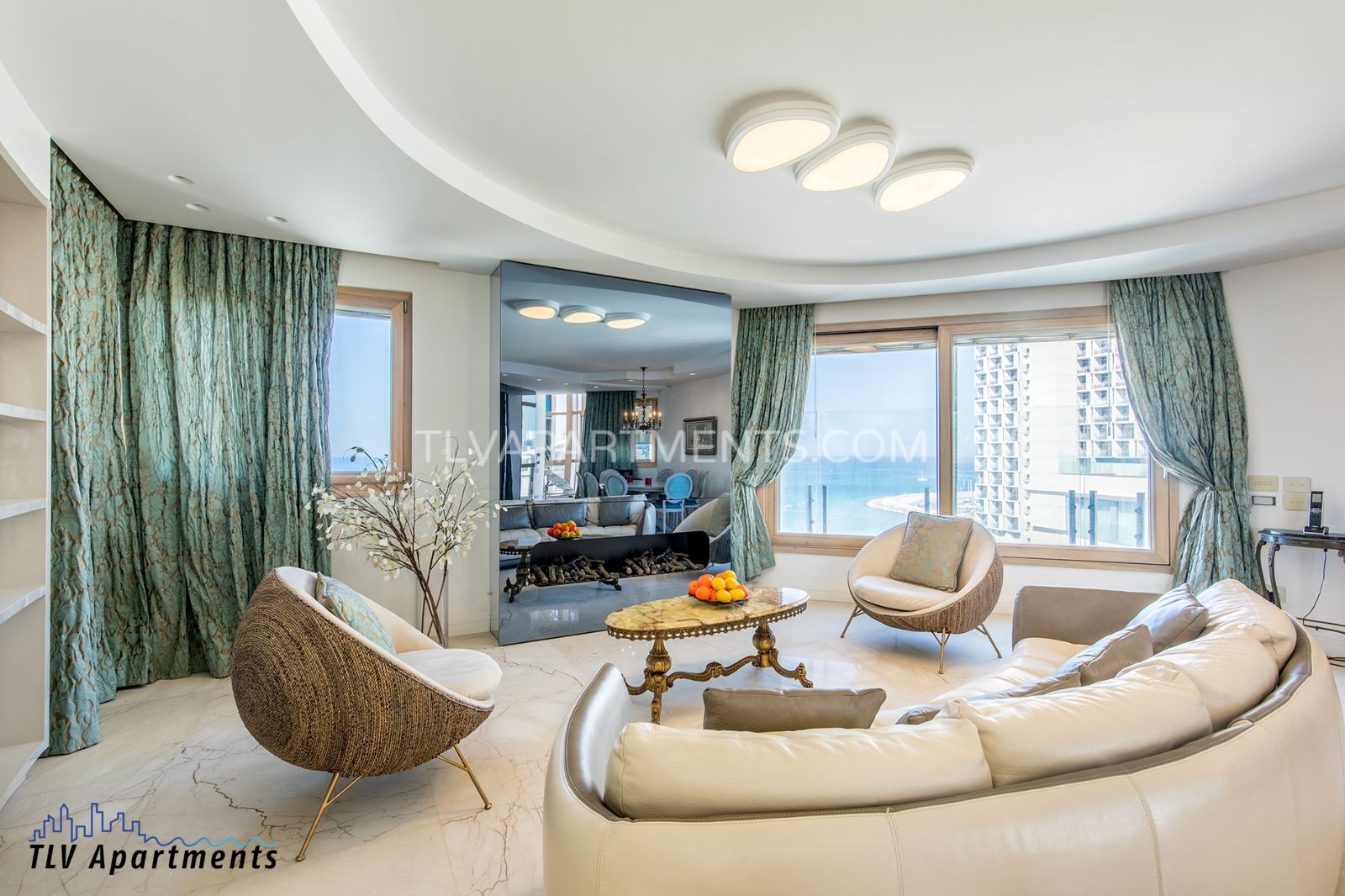 A unique Triplex with a stunning sea view