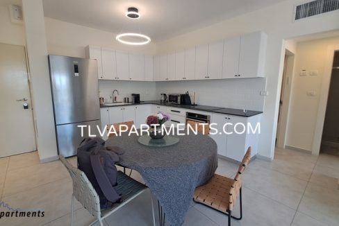 Furnished apartment near the beach