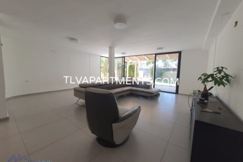 Renovated villa in Herzliya Pituach